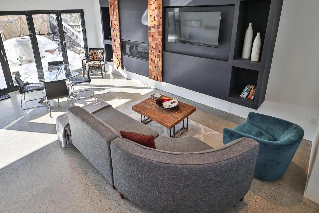 New Modern 1400 Sq Ft Coach House Near Everything Toronto Zewnętrze zdjęcie