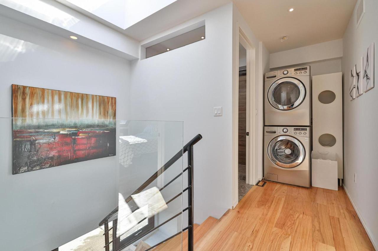 New Modern 1400 Sq Ft Coach House Near Everything Toronto Zewnętrze zdjęcie