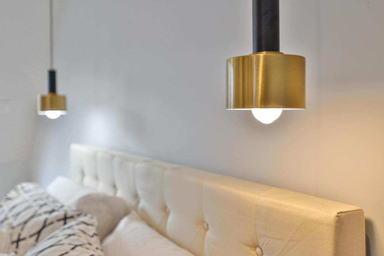New Modern 1400 Sq Ft Coach House Near Everything Toronto Zewnętrze zdjęcie